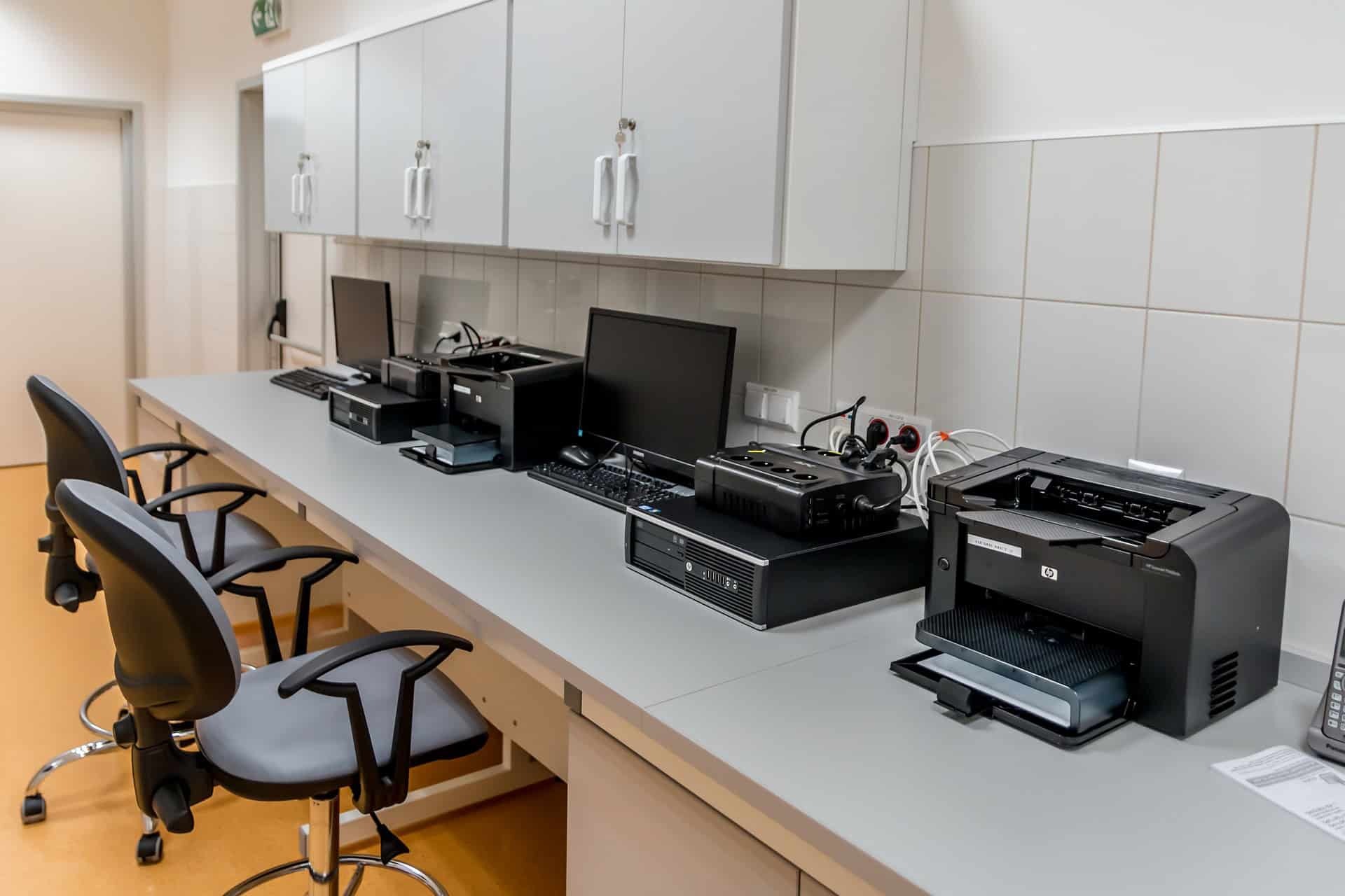 Enterprise IT procurement team planning refurbished AI server cluster deployment cost savings Dell HP Lenovo ITAD 2026